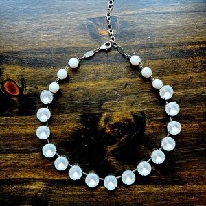 Sabika Matte White Vienna Choker